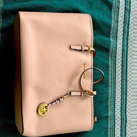 Michael Kors Bag - Picture 1 of 5